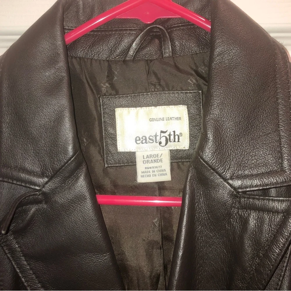 Leather jacket - Picture 2 of 4
